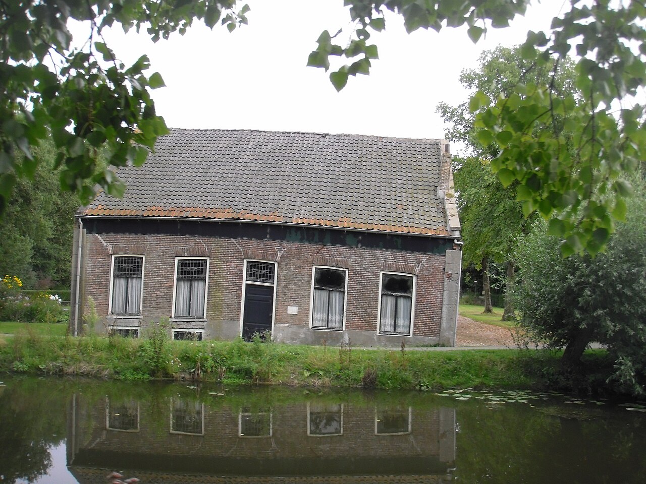 Een boerderij bij het Delftse Hout.